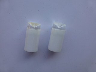 用什么胶水粘亚克力与陶瓷？优选聚厉牌环氧AB胶无胶痕不发白低气味