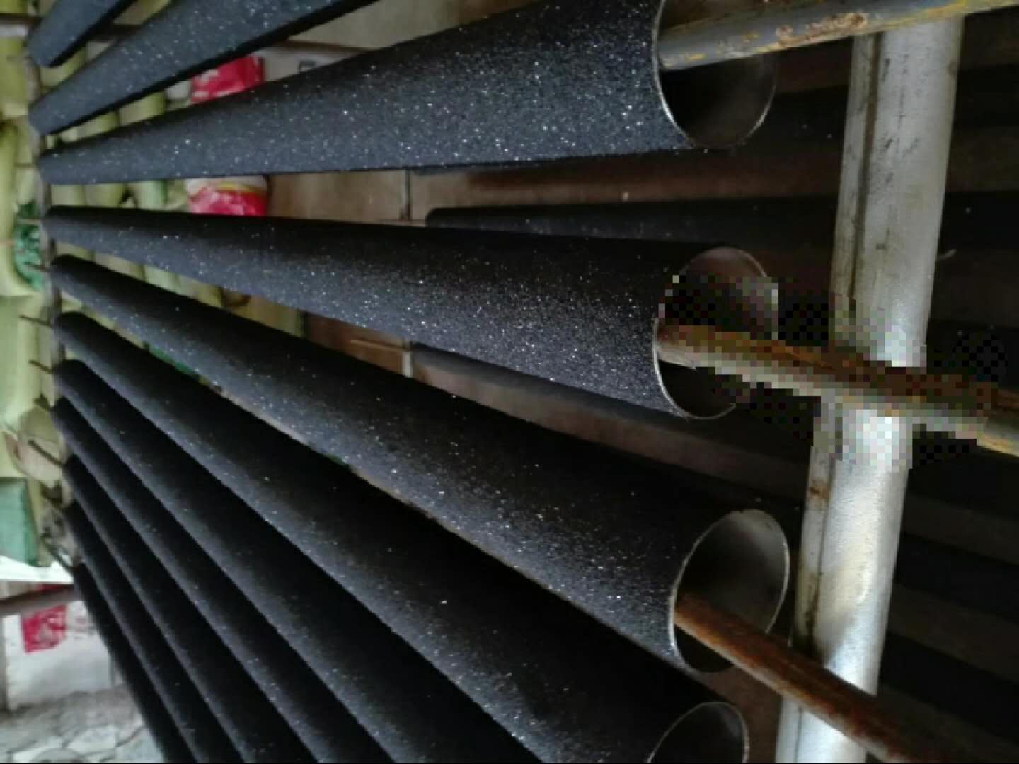 金刚砂胶水|常被制作成研磨粉,擦光纸,磨轮和砥石的摩擦表面|聚力AB胶水厂家