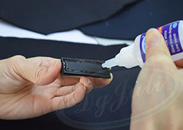 汽车零部件橡胶粘金属用什么胶水？可以撕裂橡胶材质