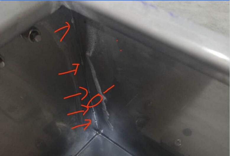 焊补不一定能修补好不锈钢水箱裂缝，不锈钢修补胶能！