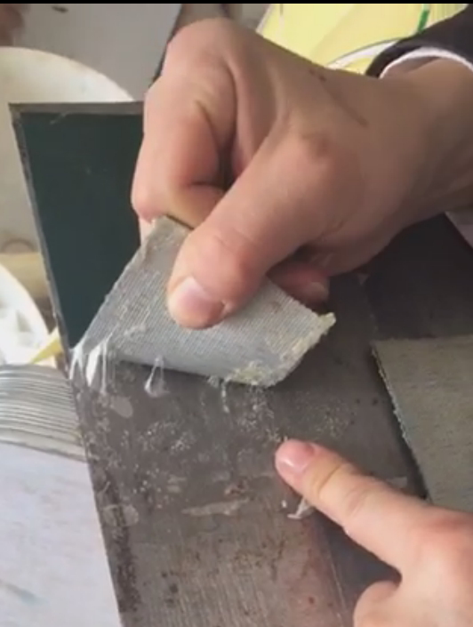 大面积皮革粘金属用什么胶粘 什么胶水能粘牢 皮革粘金属胶水 大面积皮革粘金属用什么胶粘 什么胶水能粘牢 皮革粘金属胶水