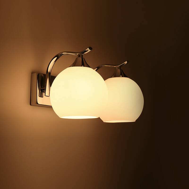 灯泡的玻璃泡和金属壳用什么粘接起来？用聚力快干全透明环氧AB胶