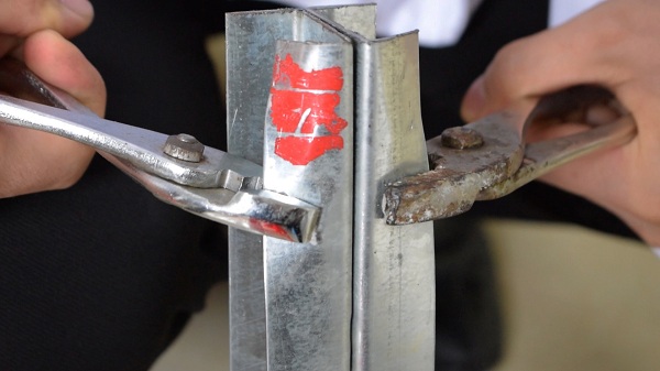 粘不锈钢用什么胶水?聚力牌金属焊接ab胶能代替焊接粘不锈钢