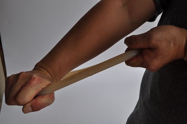 塑料专用瞬间胶，能快速粘接小面积硅胶的高强度瞬间胶-聚力胶水