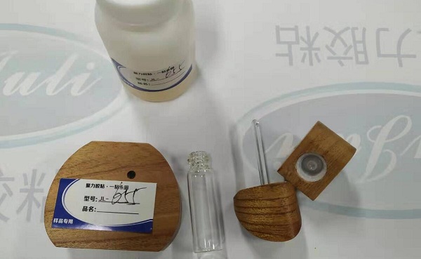 PP专用胶水,用于PP和木材粘接强度也很好-聚力胶水 PP专用胶水,用于PP和木材粘接强度也很好-聚力胶水