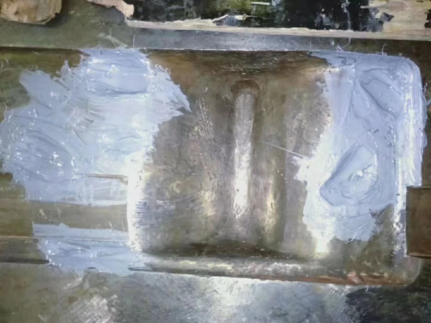 缸体有裂缝用什么胶可修补 看蒙古国电厂用胶选择 缸体有裂缝用什么胶可修补 看蒙古国电厂用胶选择