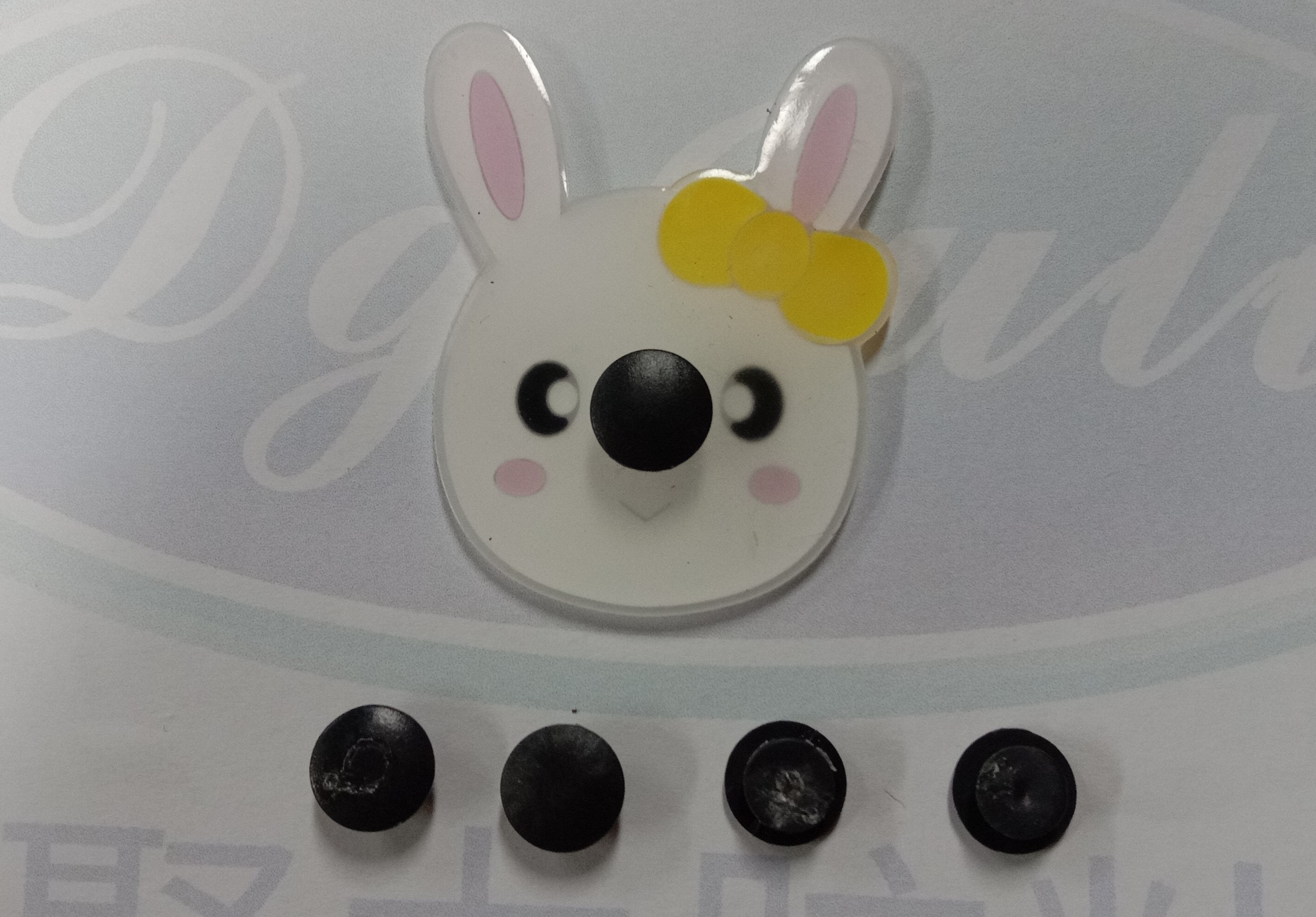 PVC互粘用什么胶 看玩具行业用胶方案