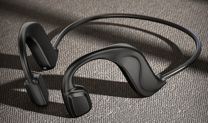 ABS塑料胶帮助客户解决耳机发白问题--聚力胶水 ABS塑料胶帮助客户解决耳机发白问题--聚力胶水