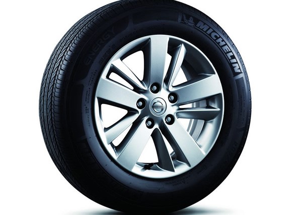 聚力螺纹厌氧胶在汽车轮胎中的应用 聚力螺纹厌氧胶在汽车轮胎中的应用