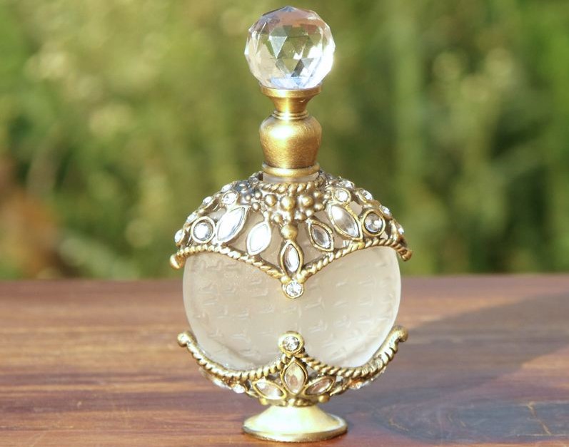 化妆品容器生产认准聚力环氧树脂胶,符合欧盟标准 化妆品容器生产认准聚力环氧树脂胶,符合欧盟标准