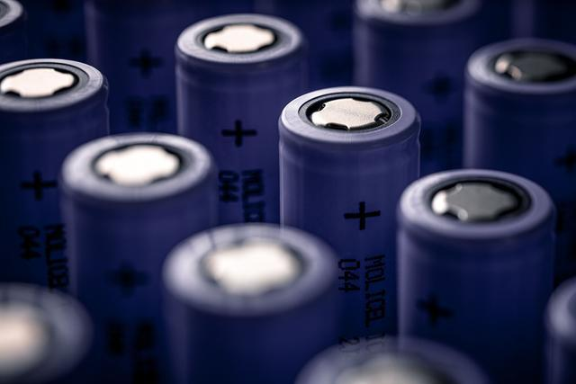 聚力胶粘用专业赢得客户认可解决锂电池灌封封胶案例